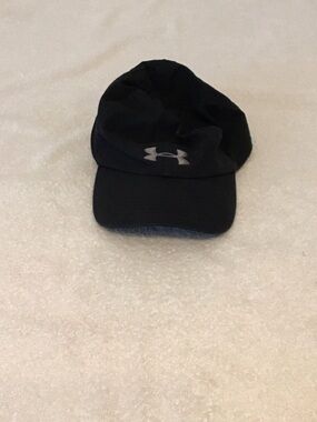 Under Armour Black Baseball-Style Performance Hat